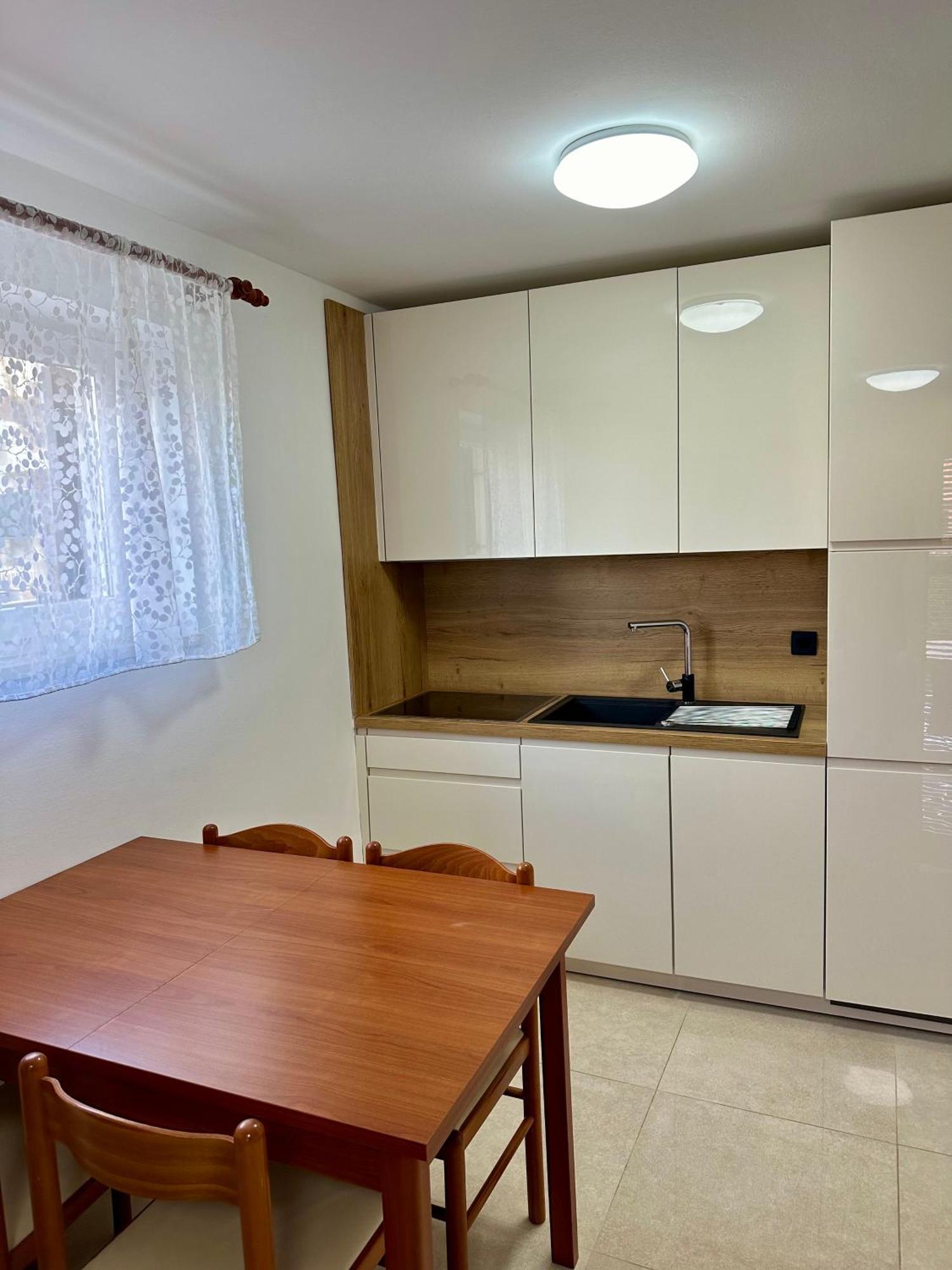 Apartment Sara Nijvice Zewnętrze zdjęcie